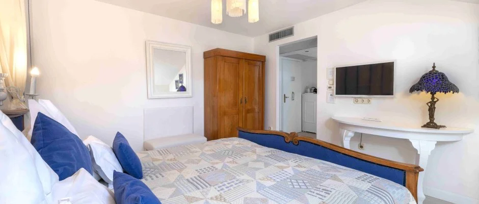Sz�rcsa Hotel Sz�kesfeh�rv�r