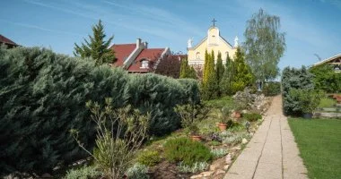 H�sv�t (min. 4 �j)