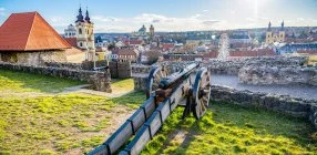 Szent Istv�n Hotel - Senior Sz�ll�svad�szat Egerben