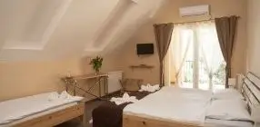 Szent Istv�n Hotel - Napi �rak reggelis ell�t�ssal