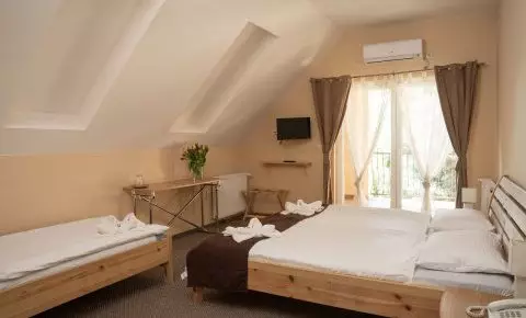 Szent István Hotel Eger - Napi árak reggelis ellátással