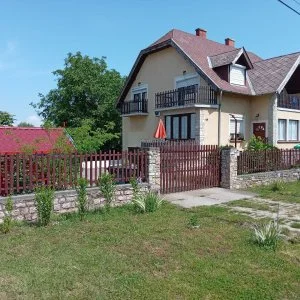 Szieszta Apartman Agárd - Karácsony