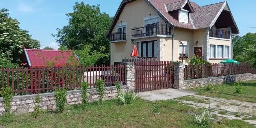 Szieszta Apartman Ag�rd
