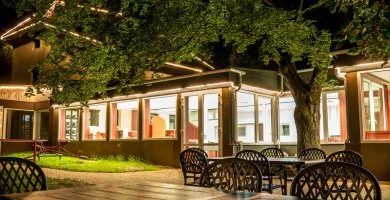 Szerelmesek h�tv�g�je (min. 2 �j)