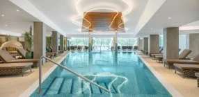 Kenese Bay Garden Resort & Conference - El�refizet�si kedvezm�ny f�lpanzi�val