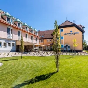  Mosonmagyaróvár - Napi ár félpanzióval, fürdőbelépővel (1 éjtől)