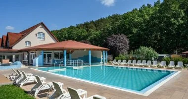 Kedvezm�nyes �r 3 �jszak�t�l f�lpanzi�val (min. 3 �j)