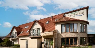  - Kt nnep kztt - teljes elrefizetssel