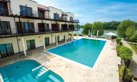 Tisza Balneum Hotel Tiszafüred - Két ünnep között