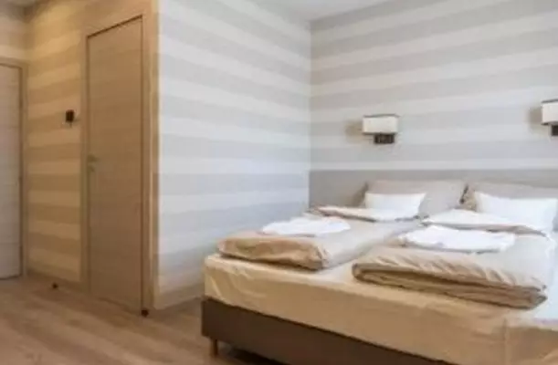 Tiszacsegei Halszcsrda s Panzi Tiszacsege