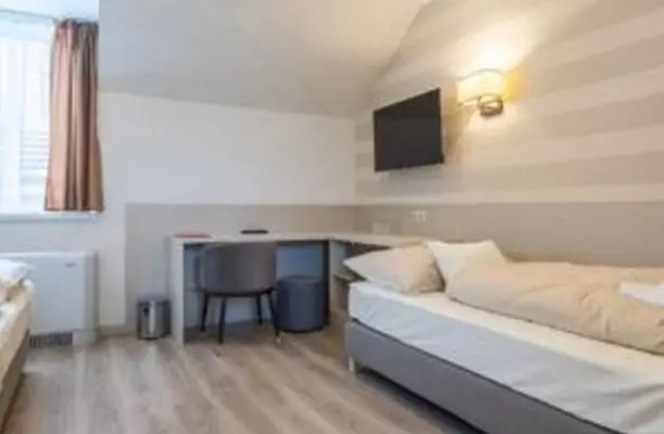 Tiszacsegei Halszcsrda s Panzi Tiszacsege