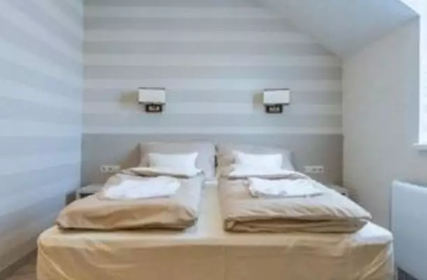 Tiszacsegei Halszcsrda s Panzi Tiszacsege