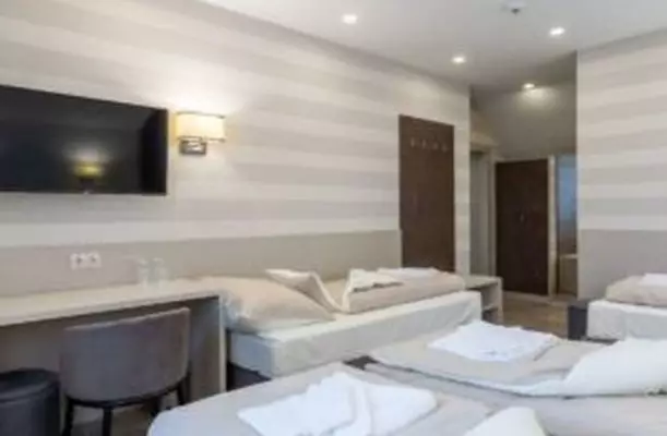 Tiszacsegei Halszcsrda s Panzi Tiszacsege