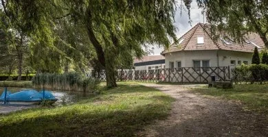 Tó-parti kiruccanás Kőszegen (min. 2 éj)