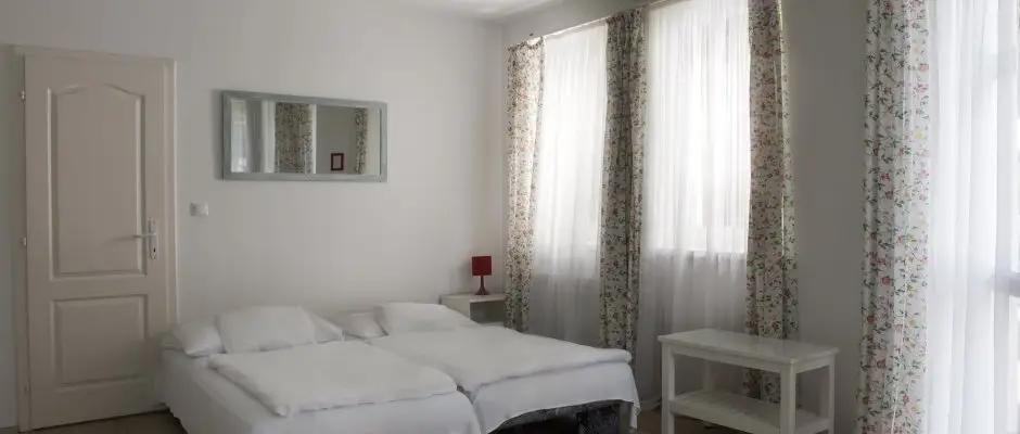 T-Part Panzi & Rendezvnykzpont Kszeg