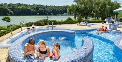 T�parti wellness ny�r (min. 2 �j)
