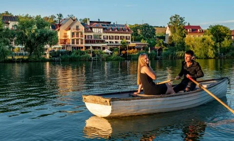 Tó Wellness Hotel Bánk - Őszi csónakázás a Bánki-tavon