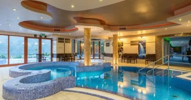  - �vind�t� Sz�ll�svad�szat B�nkon