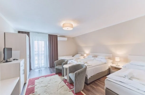 Tokajer Wellness Panzi� Keszthely