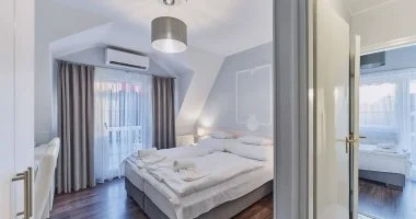 Napi �rak reggelis ell�t�ssal (min. 2 �j)