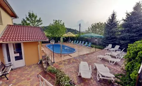 Tókert Fogadó Nagymányok - Pünkösd