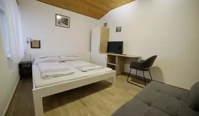 Tókert Fogadó Nagymányok