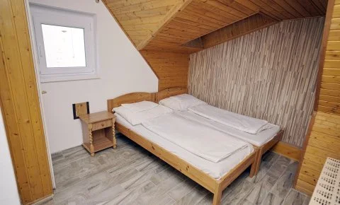 Tókert Fogadó Nagymányok - Két ünnep között