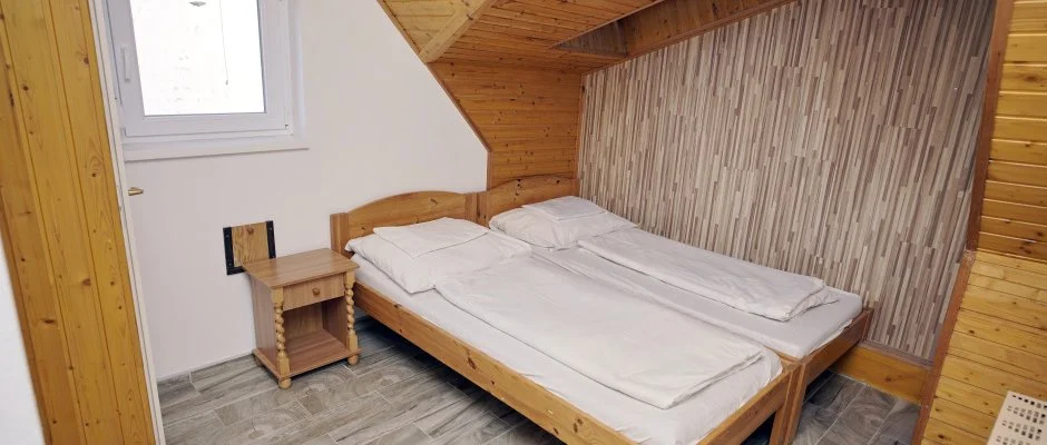 Tókert Fogadó Nagymányok