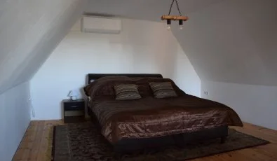 T�csi lak Szigetszentm�rton