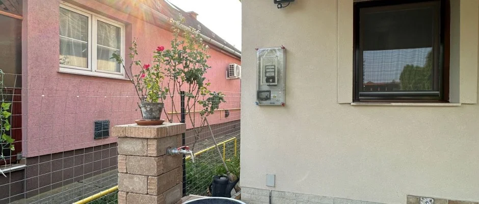 T�csi lak Szigetszentm�rton