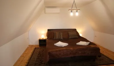 T�csi lak Szigetszentm�rton