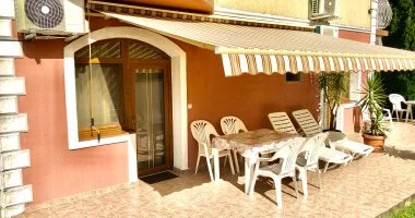 M�jus 1. (min. 2 �j)