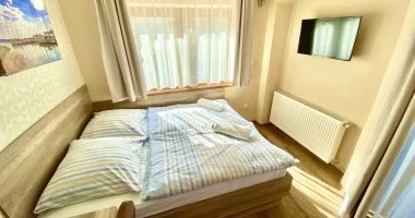 M�jus 1. (min. 2 �j)