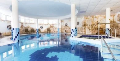 - Kényeztető wellness