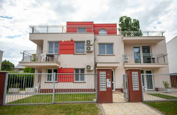 Veritas Apartmanház Zamárdi Veritas Apartmanház Zamárdi