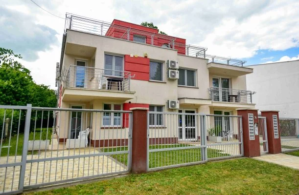 Veritas Apartmanház Zamárdi Veritas Apartmanház Zamárdi