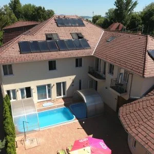 Viktor Bor- és Vendégház Balatonmáriafürdő - Napi árak reggelis ellátással (1 éjtől)