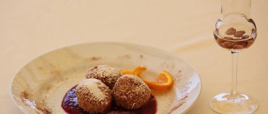 Viktor Bor- s Vendghz Balatonmriafrd