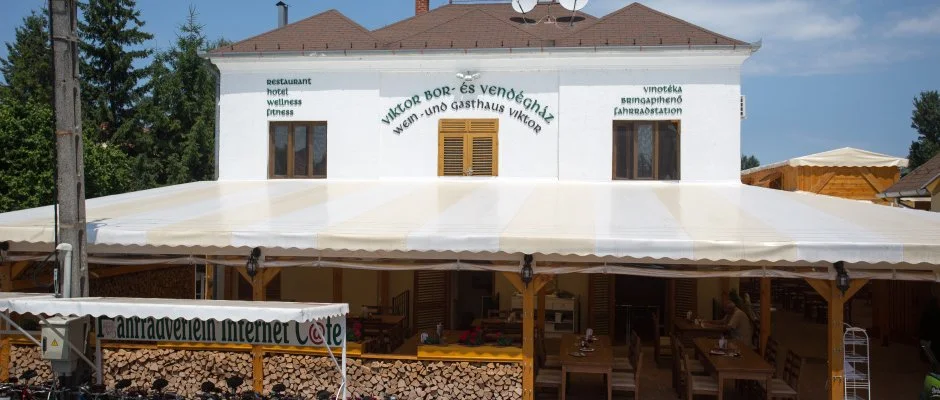 Viktor Bor- s Vendghz Balatonmriafrd