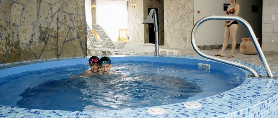 Viktor Bor- s Vendghz Balatonmriafrd