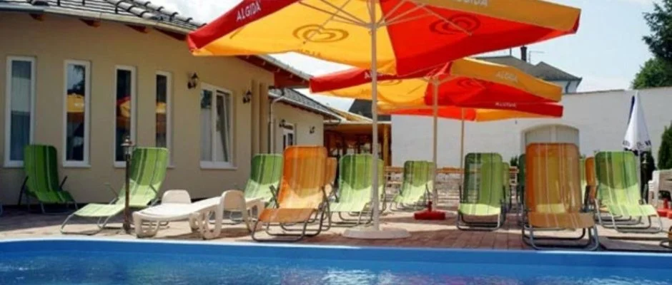 Viktor Bor- s Vendghz Balatonmriafrd