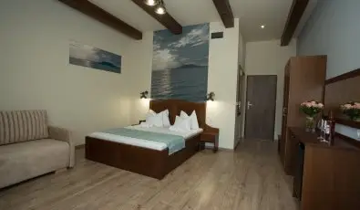 Viktor Bor- s Vendghz Balatonmriafrd