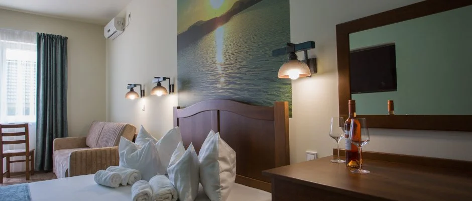 Viktor Bor- s Vendghz Balatonmriafrd