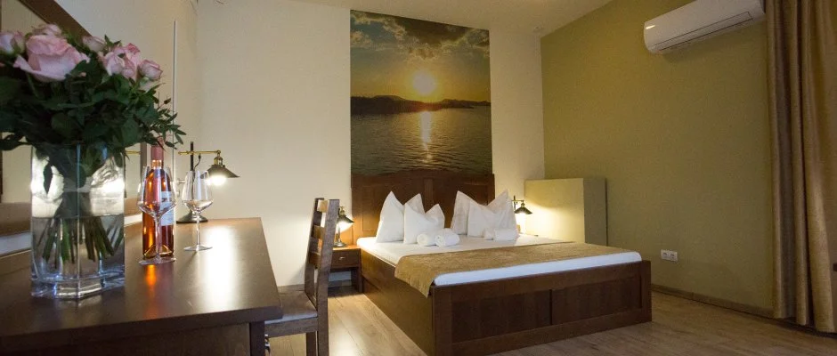 Viktor Bor- s Vendghz Balatonmriafrd