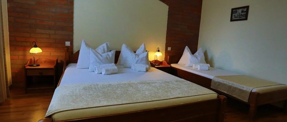 Viktor Bor- s Vendghz Balatonmriafrd