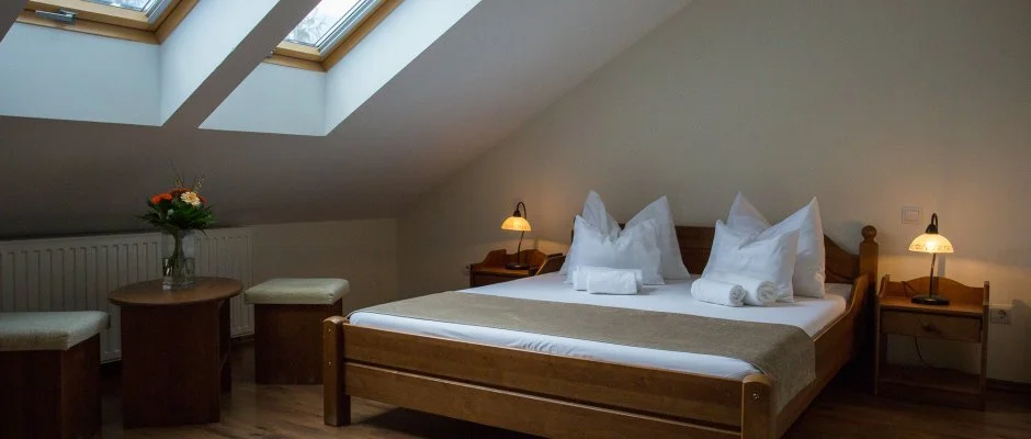 Viktor Bor- s Vendghz Balatonmriafrd