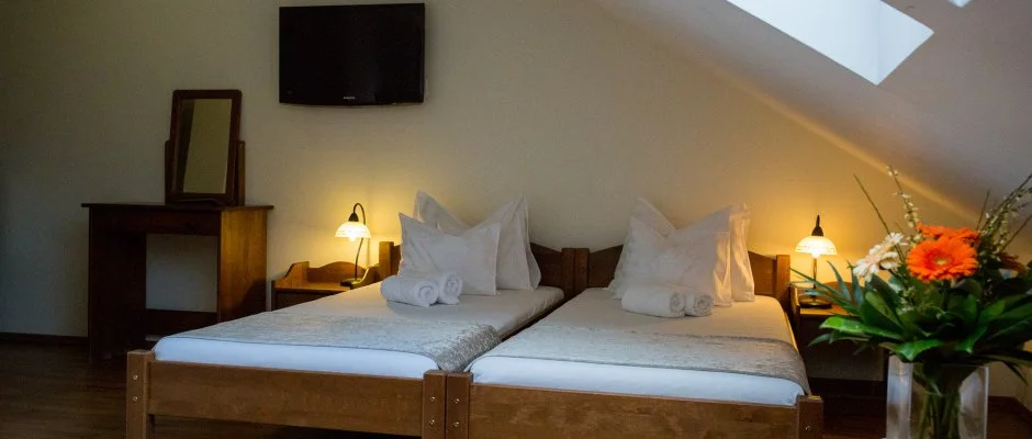 Viktor Bor- s Vendghz Balatonmriafrd