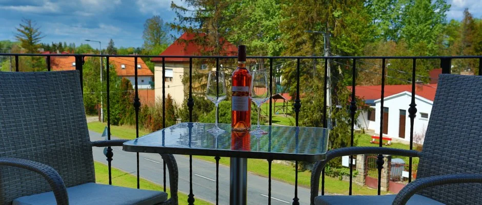 Viktor Bor- s Vendghz Balatonmriafrd