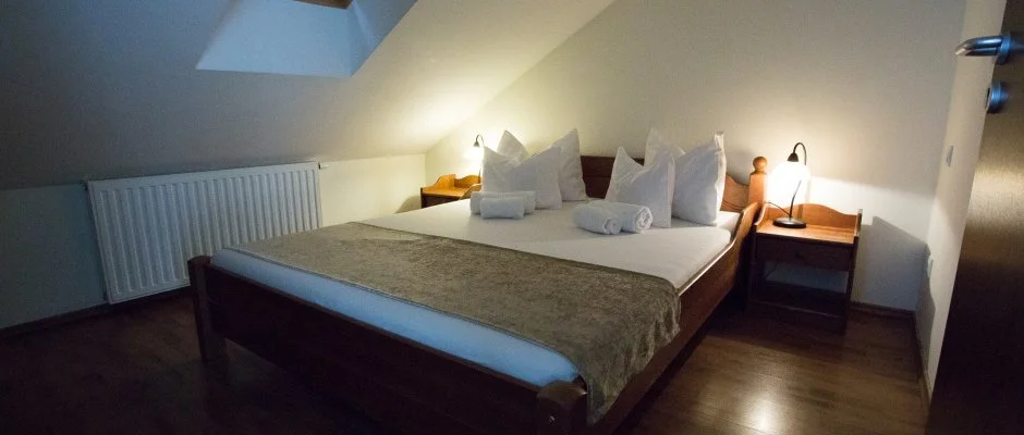 Viktor Bor- s Vendghz Balatonmriafrd