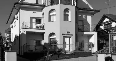 Kar�csony (min. 2 �j)